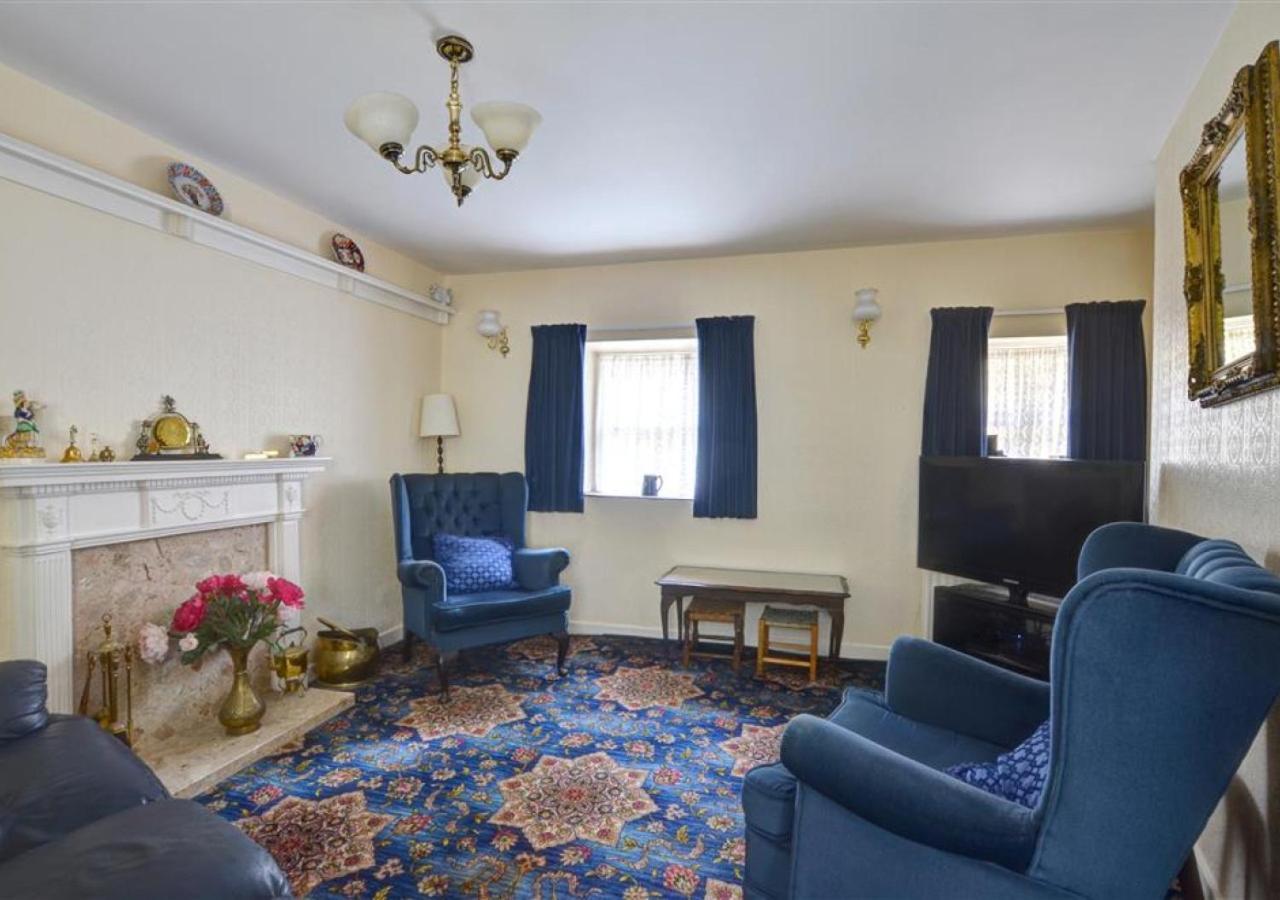 Ty Nain Apartment